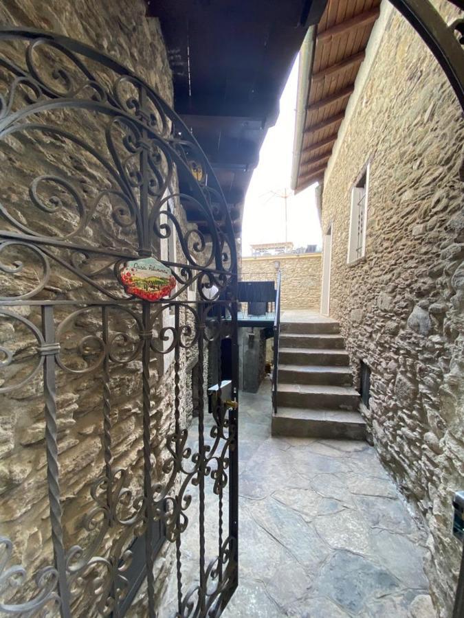Independent Stone House With Lake View موسّو المظهر الخارجي الصورة